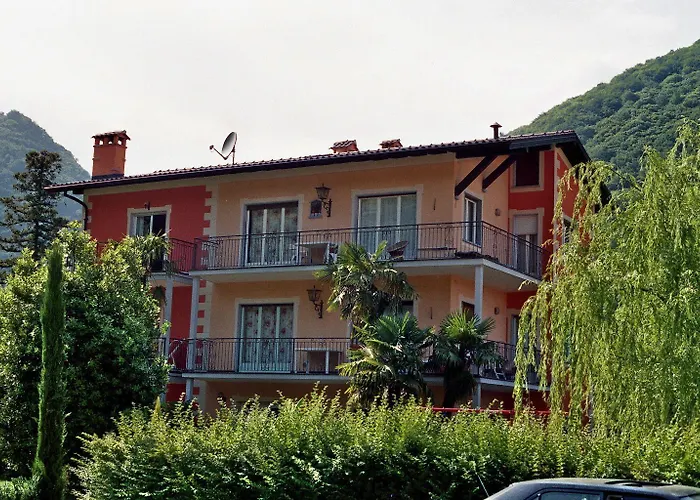 Hotel apartamentowy Banana Cannobio