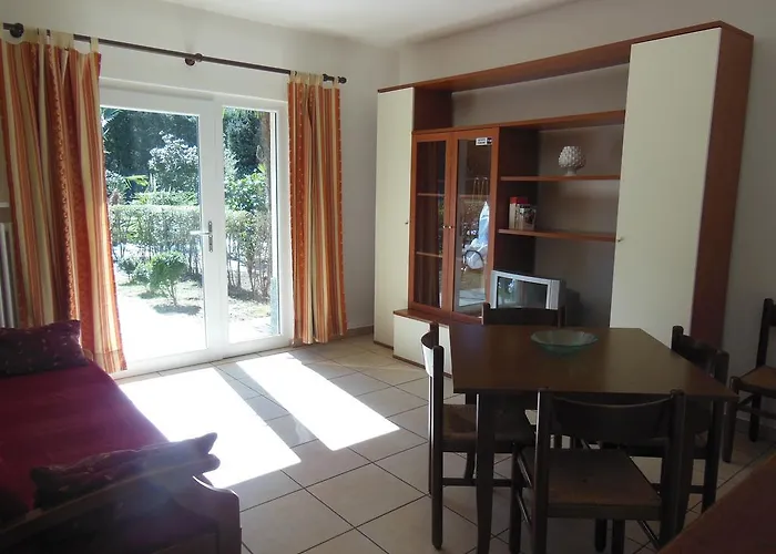 Hotel apartamentowy Banana Cannobio