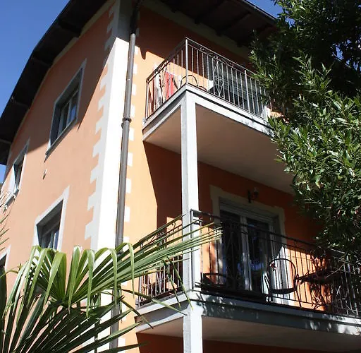 Апарт-отель Banana Каннобио